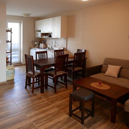 Apartment Adriana 10E, Vysoke Tatry, High Tatras Veľký Slavkov المظهر الخارجي الصورة